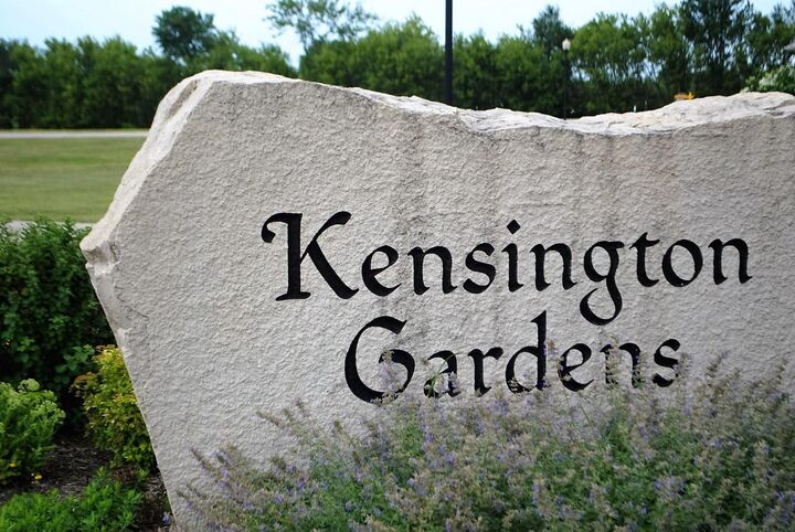 Property Photo:  730 Kensington Drive  WI 54971 