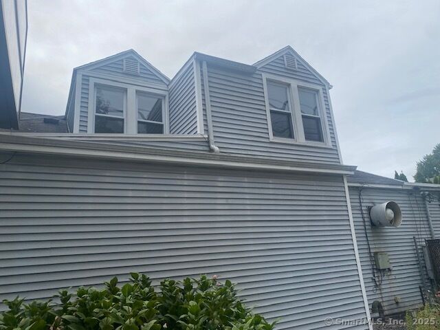 Property Photo:  312 Harbor Street  CT 06405 