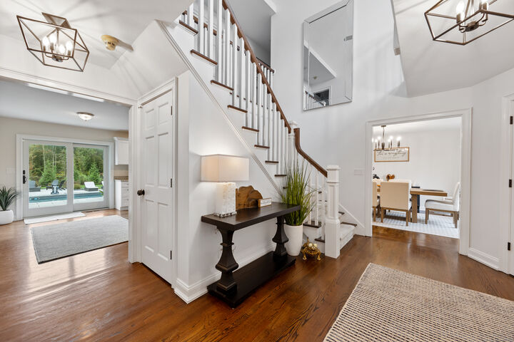 Property Photo:  33 Justine Drive  CT 06473 