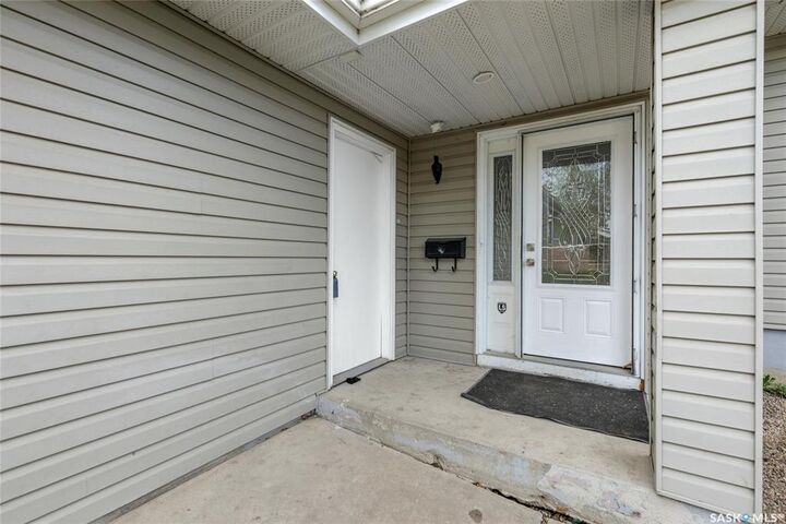 Property Photo:  4746 McTavish Street  SK S4S 6N6 
