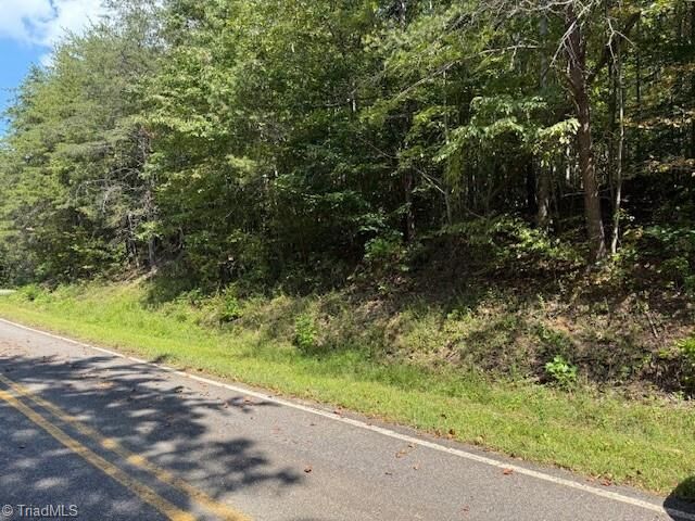 Property Photo: 3 Arlie Myers Store Road NC 28649