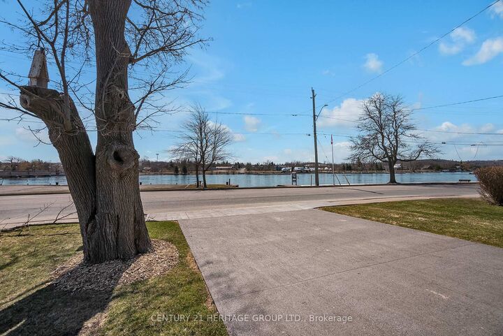 Property Photo:  37 Front Street  ON K0L 1Y0 