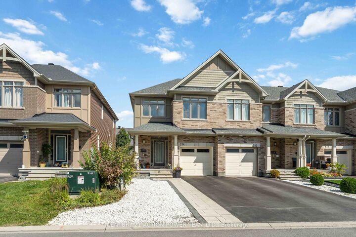 Property Photo:  214 Gossamer Street  ON K1W 0B9 
