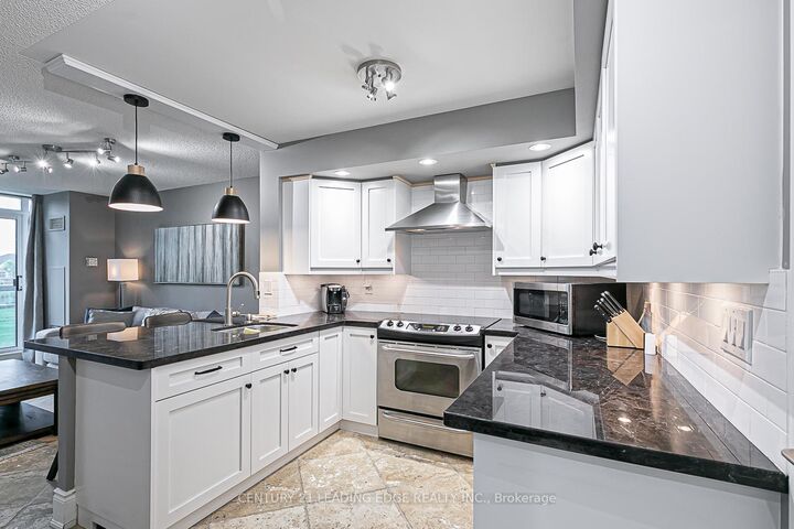 Property Photo:  3 Ellesmere Street 202  ON L4B 4N2 