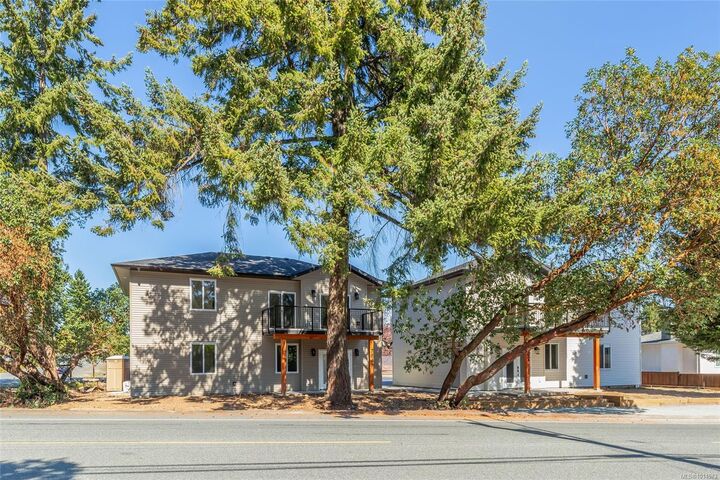 Property Photo:  764 Townsite Rd  BC V9S 1L5 