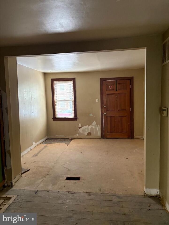 Property Photo:  322 S Poppleton Street  MD 21230 