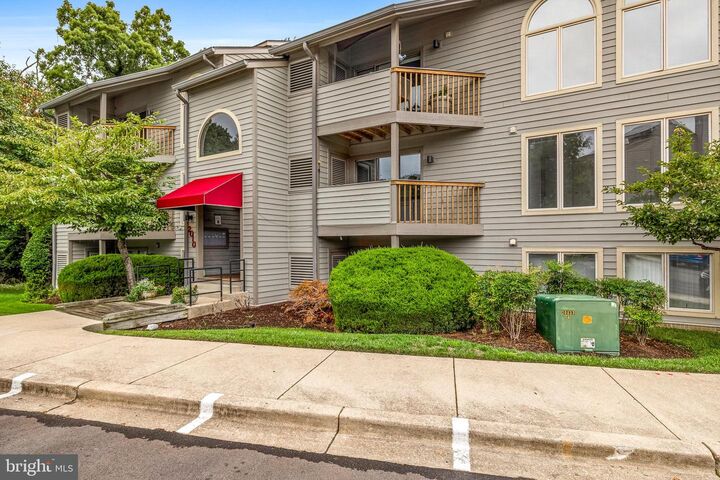Property Photo: 2010 Quay Village Court 101 MD 21403