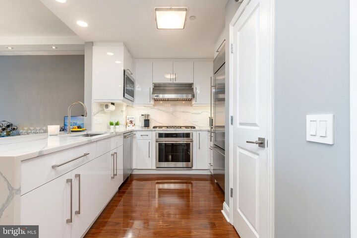 Property Photo:  400 S Broad Street 1503  PA 19146 