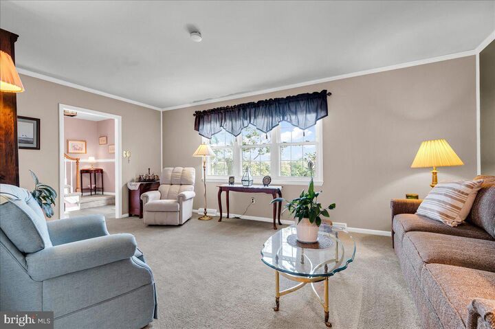 Property Photo:  2575 W Colonial Drive  PA 19061 