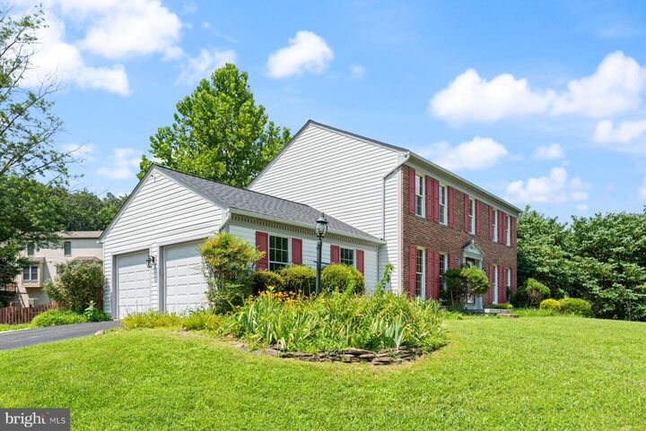 Property Photo:  4970 Manor House Court  VA 22193 