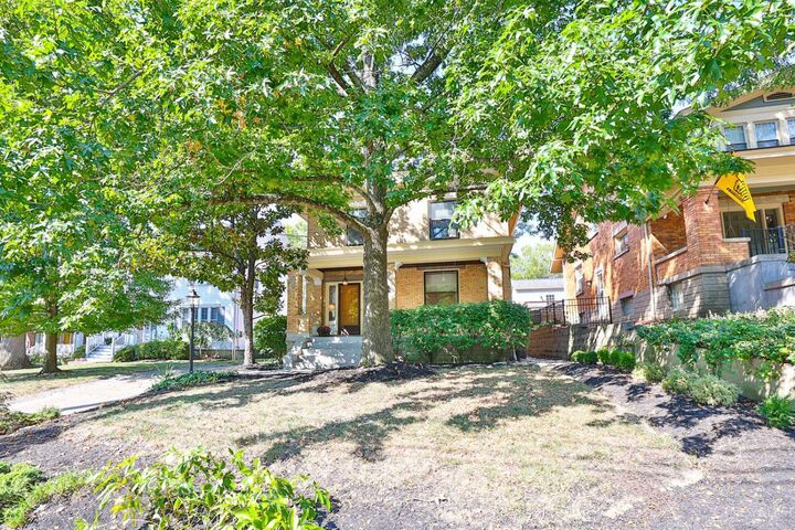 Property Photo:  1137 Delta Avenue  OH 45208 