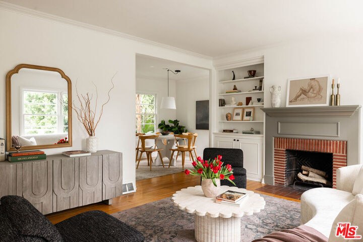Property Photo:  3294 Bennett Dr  CA 90068 