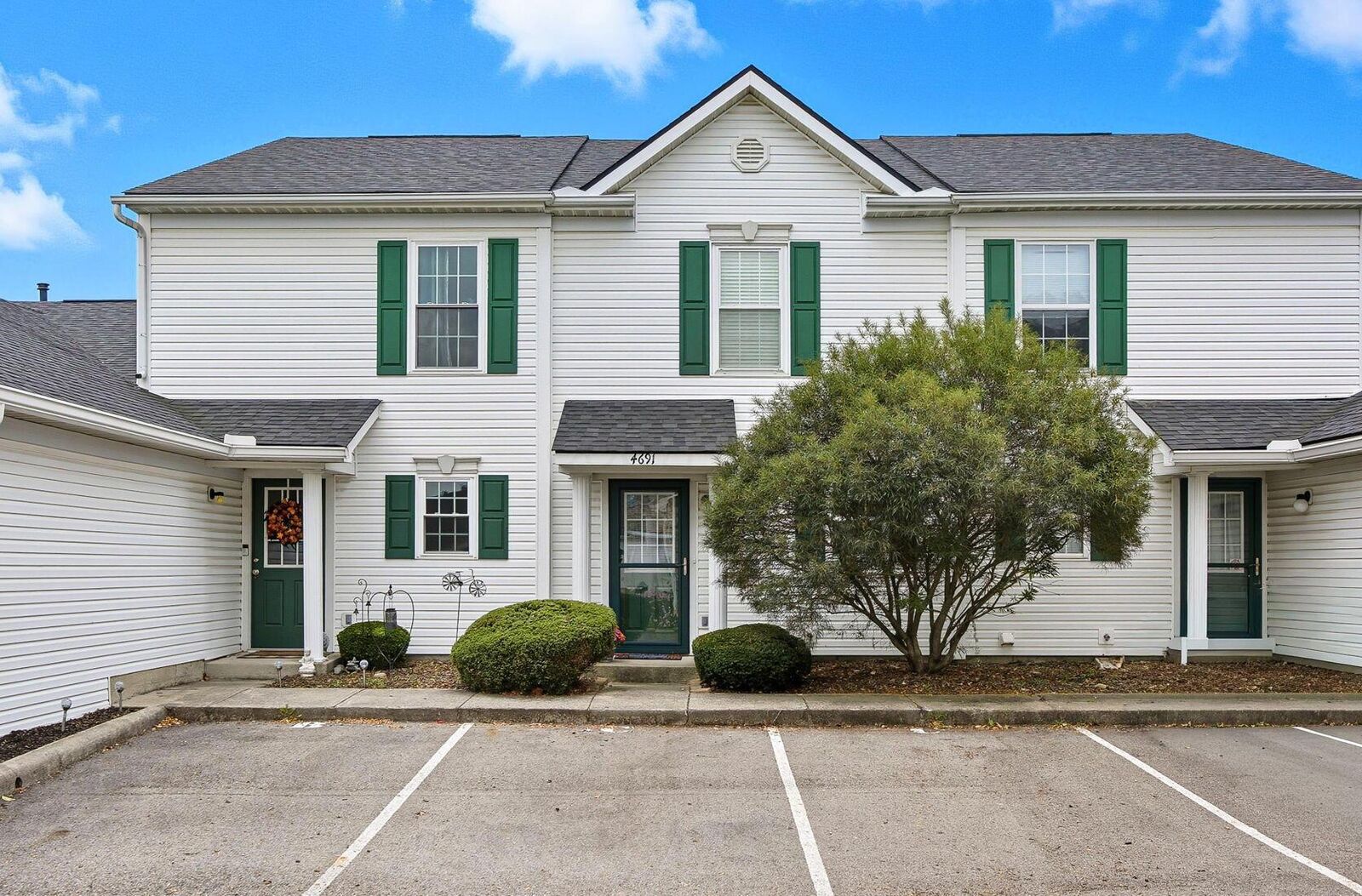 Property Photo:  4691 Athalia Drive  OH 43228 