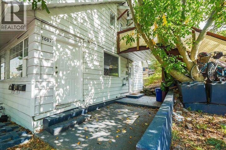 Property Photo: 1007 Gordon Street BC V1L 0A1