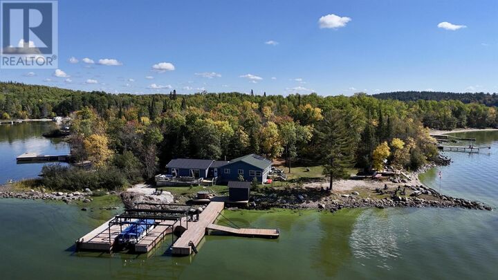 Property Photo:  17 Pipestone Point Lake Of The Woods  ON P0X 1C0 