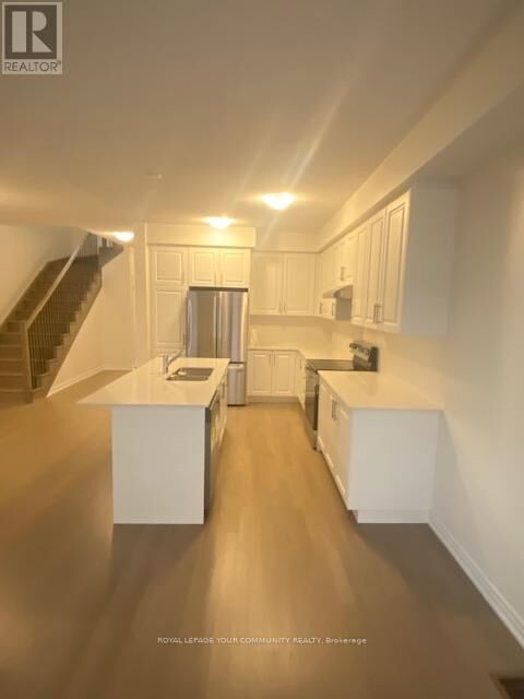 Property Photo:  92 Phoenix Boulevard  ON L9J 0R7 