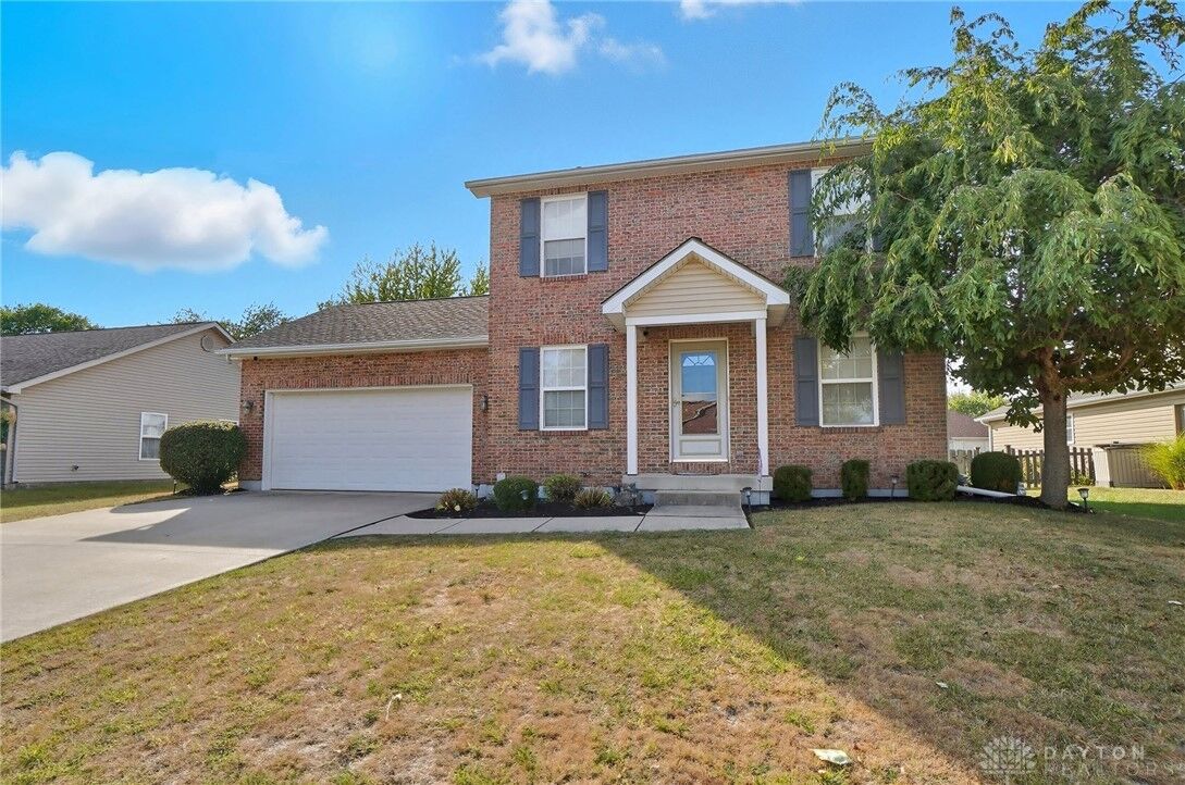Property Photo:  1760 Hunters Ridge Drive  OH 45373 