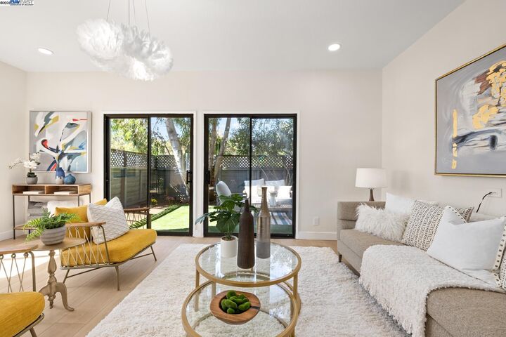 Property Photo:  1202 Moonsail Ln  CA 94404 