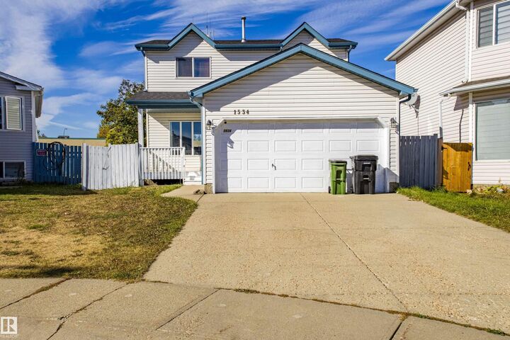 1534 49A Street NW  Edmonton AB T6L 6Y5 photo