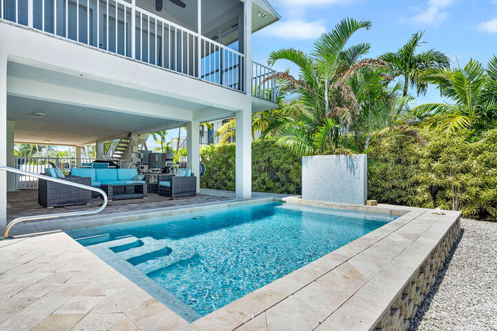 Property Photo:  470 9th Street  FL 33051 