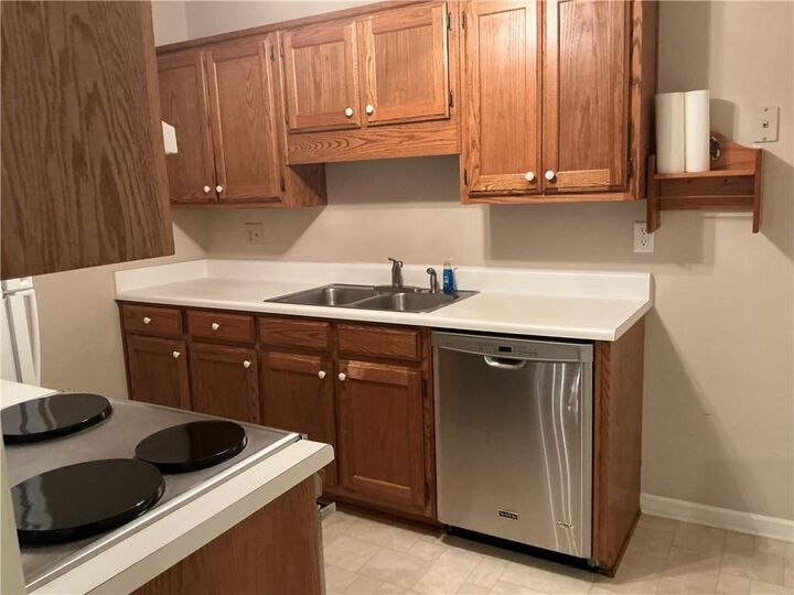 Property Photo:  2235 Old Hamilton Place 100B  GA 30534 