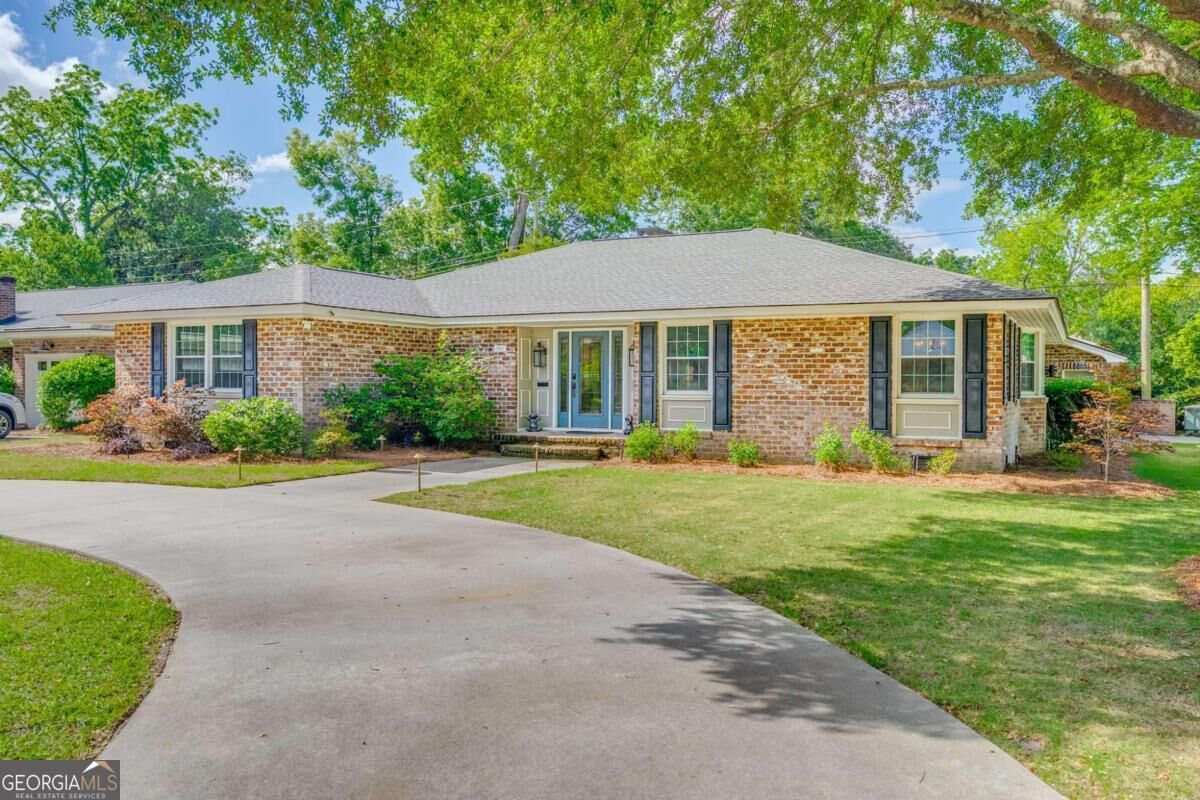 Property Photo:  1207 Bacon Park Drive  GA 31406 