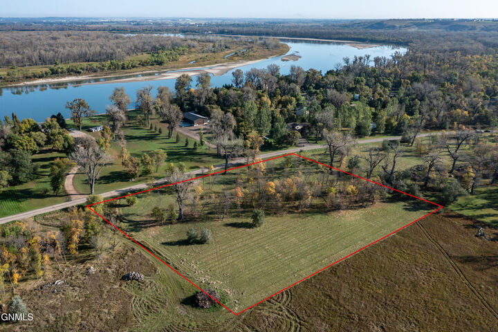 9325 Darin Drive  Bismarck ND 58504 photo