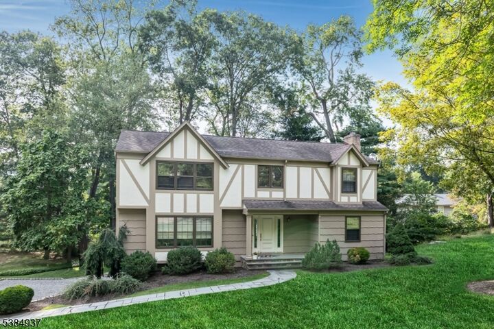 Property Photo:  17 Jardine Ct  NJ 07950 