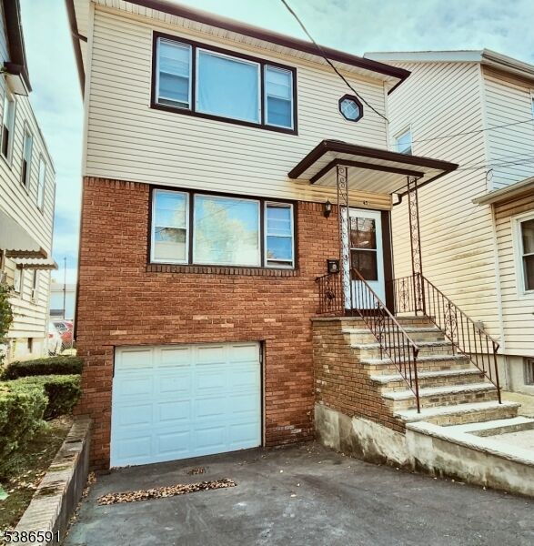 Property Photo:  43 Allen St 1  NJ 07111 