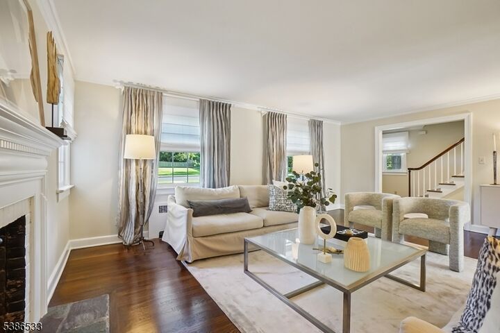 Property Photo:  27 Beekman Rd  NJ 07901 