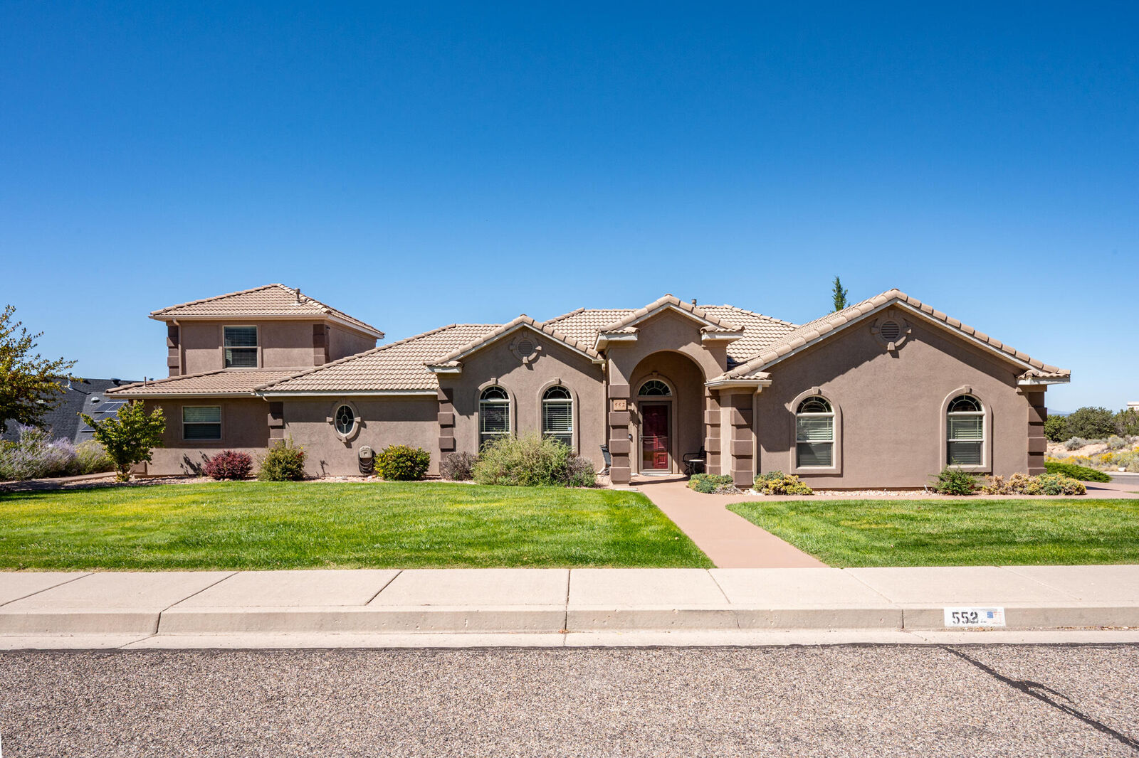 Property Photo:  552 S Cove Dr  UT 84720 