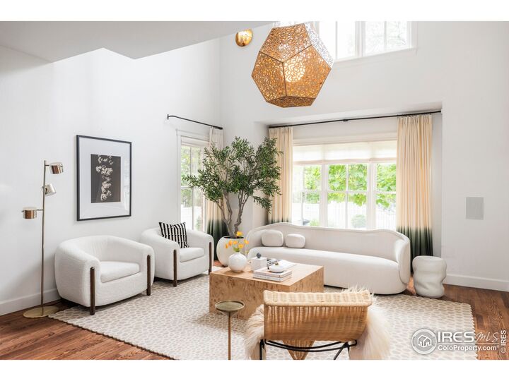 Property Photo: 1070 Juniper Ave CO 80304