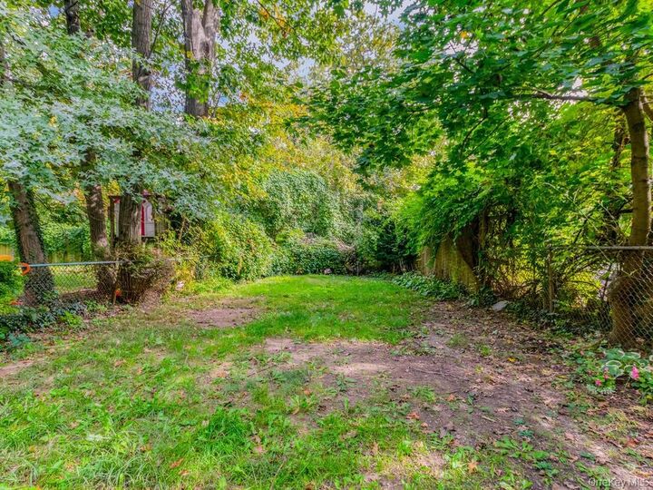 Property Photo: 204 Parkview Avenue NY 10708
