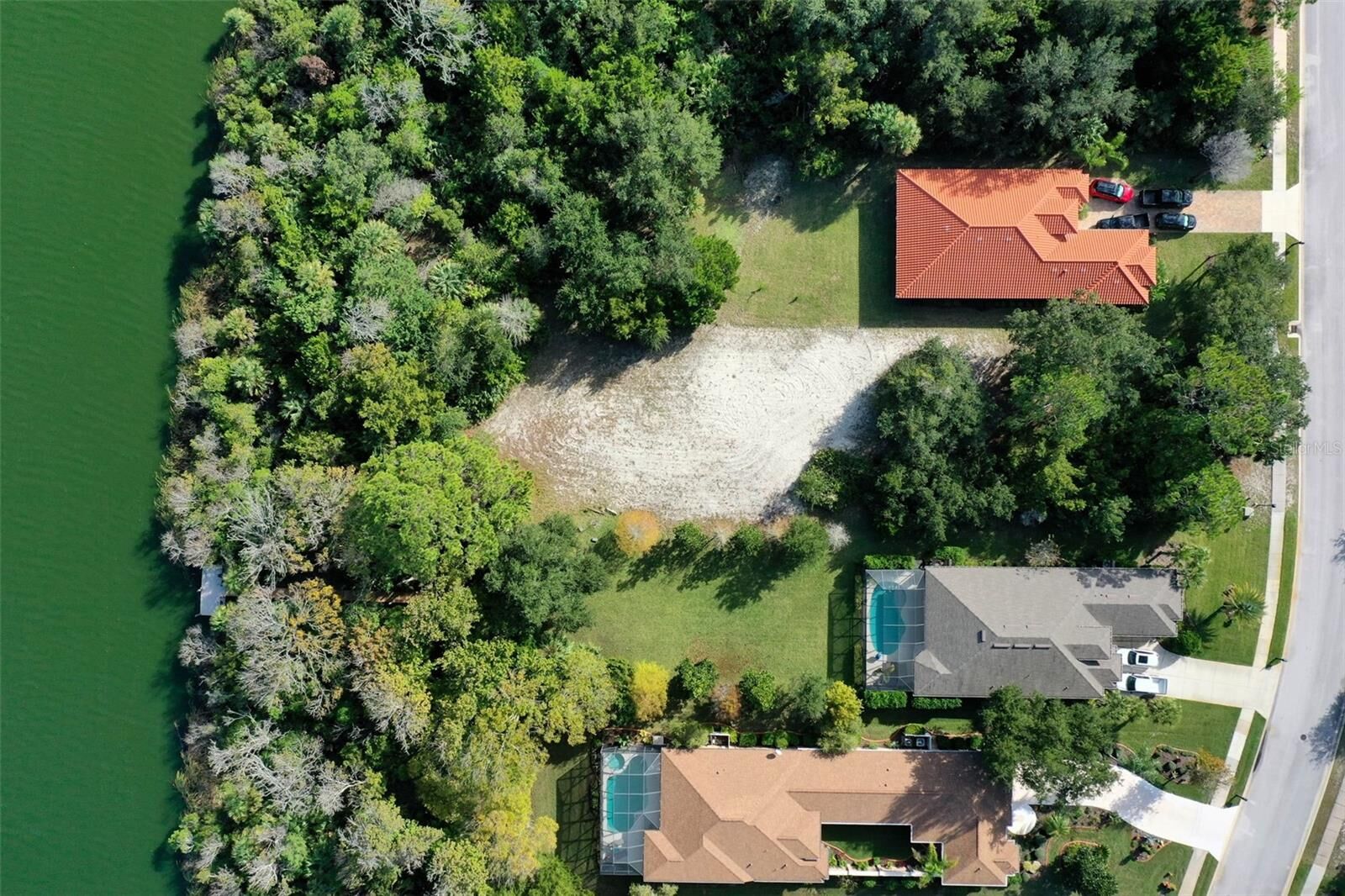 Property Photo: 40 N Lakewalk Drive FL 32137
