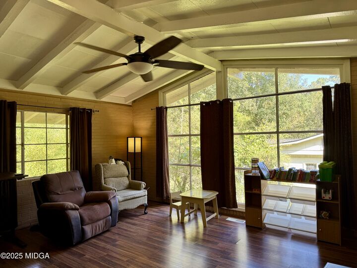 Property Photo:  572 Pierce Drive W  GA 31204 