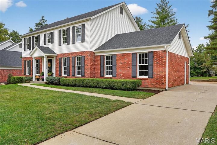 Property Photo:  724 Rolfe Drive  MO 63122 