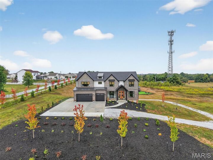 Property Photo:  570 Mexico Road  MO 63385 