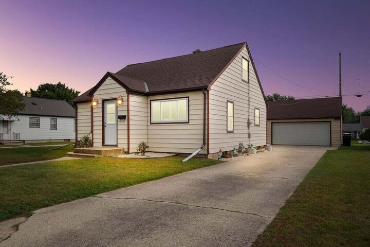 Property Photo:  727 S Indiana Ave  WI 53095 