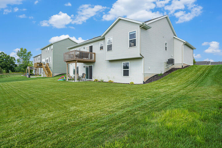 Property Photo: 5860 Crossmoor Street SE MI 49316
