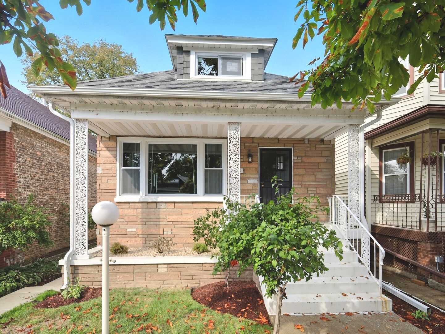 Property Photo:  8442 S Kingston Avenue  IL 60617 