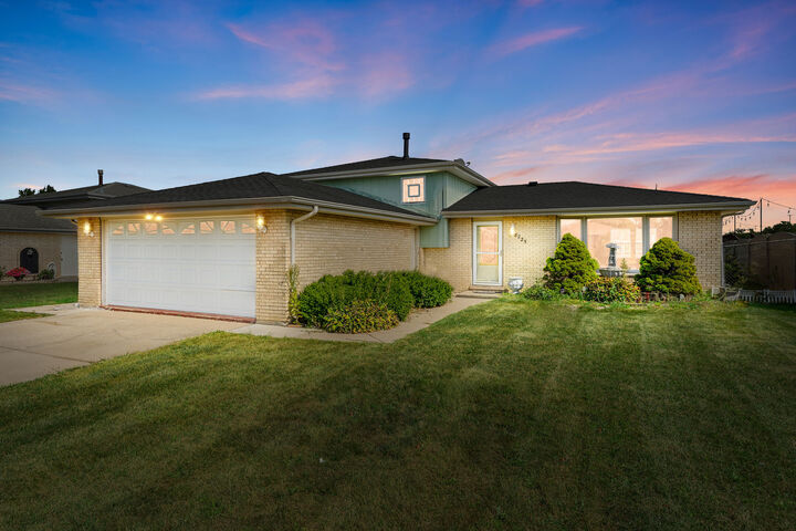 8225 Beloit Avenue  Bridgeview IL 60455 photo