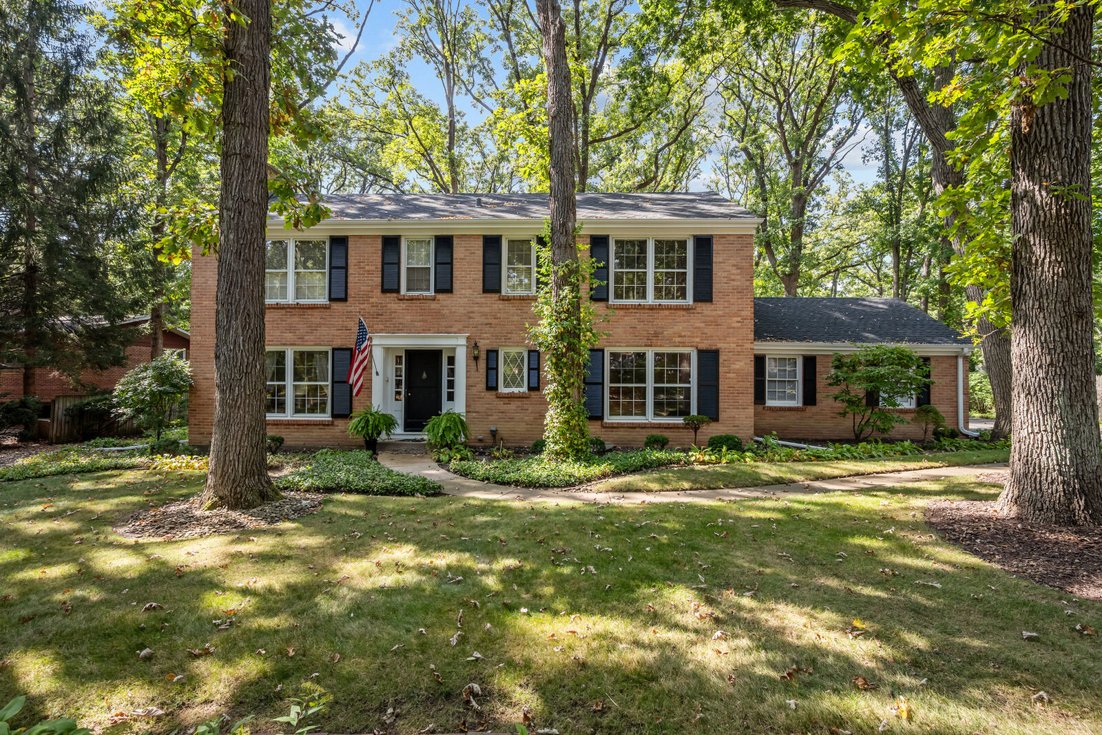 Property Photo: 1010 S Green Bay Road IL 60045