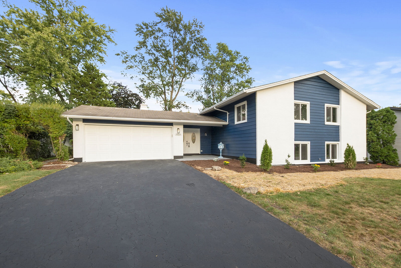 Property Photo:  5927 Sherman Drive  IL 60517 