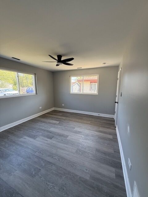 Property Photo:  2421 Lewis Avenue 2421-A  IL 60099 