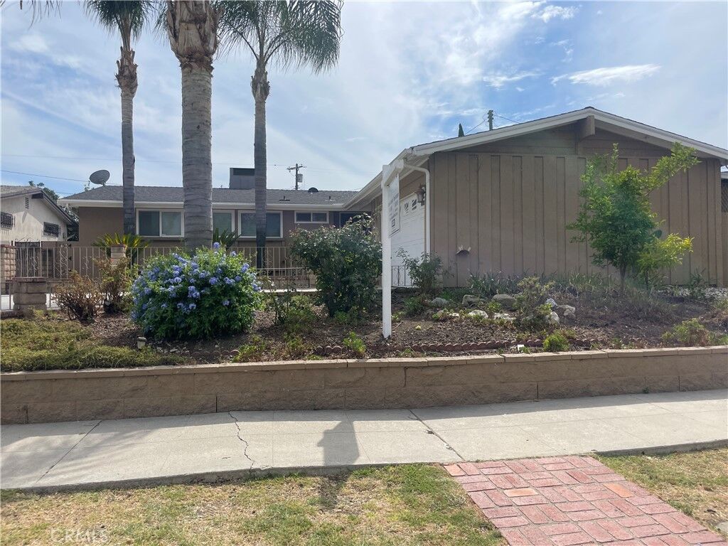 Property Photo:  20216 Haynes Street  CA 91306 