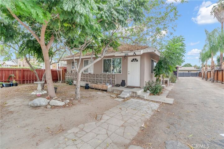 Property Photo:  229 South Buena Vista  CA 92543 