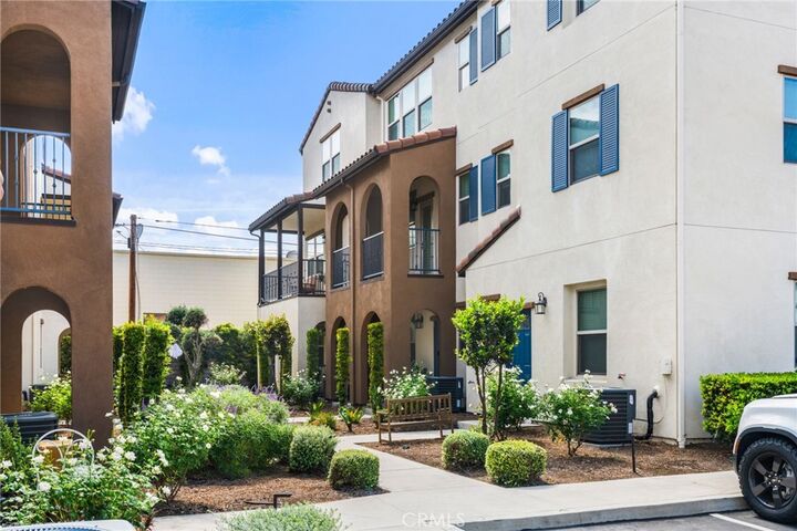 Property Photo:  9861 Alburtis Avenue 25  CA 90670 