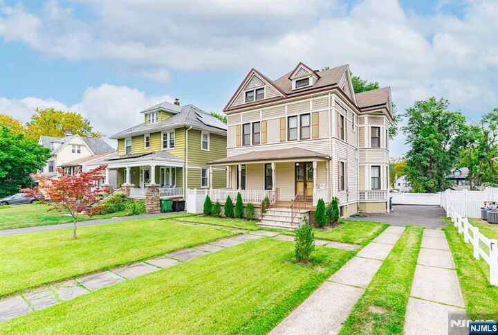 150 W 5th Avenue  Roselle NJ 07203 photo