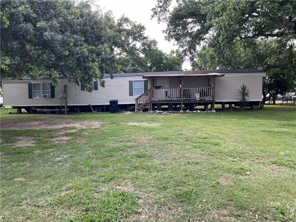 Property Photo: 130 North Street LA 70083
