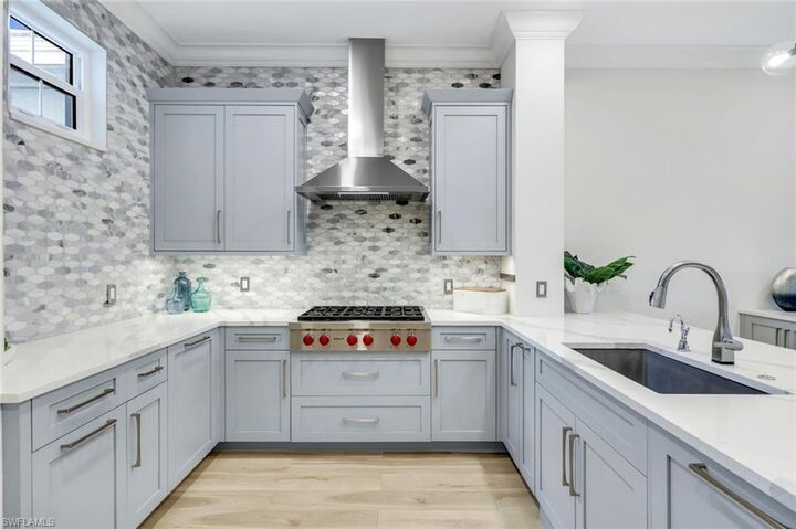 Property Photo:  9242 Tesoro Ln 1-203  FL 34114 